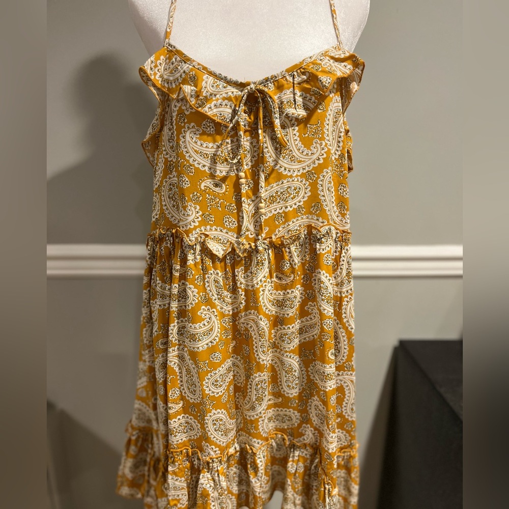 Women's Dress-Size M Cute dress Bought from local boutique